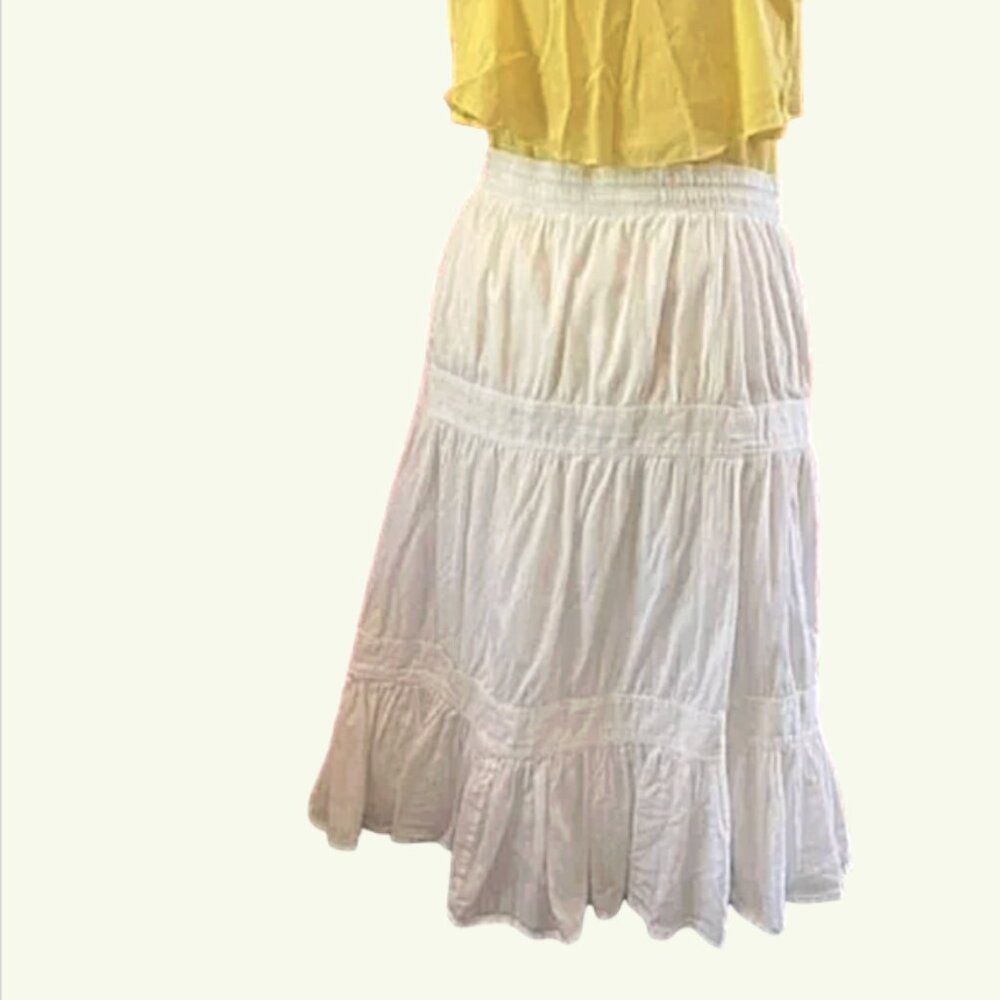 Theory White Skirt Lined  Size Small - Picture 5 of 9